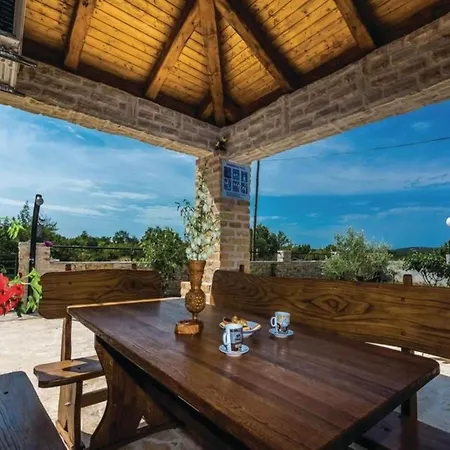 Дом отдыха Anita 1 Mit Pool By Interhome Stankovci (Zadar)